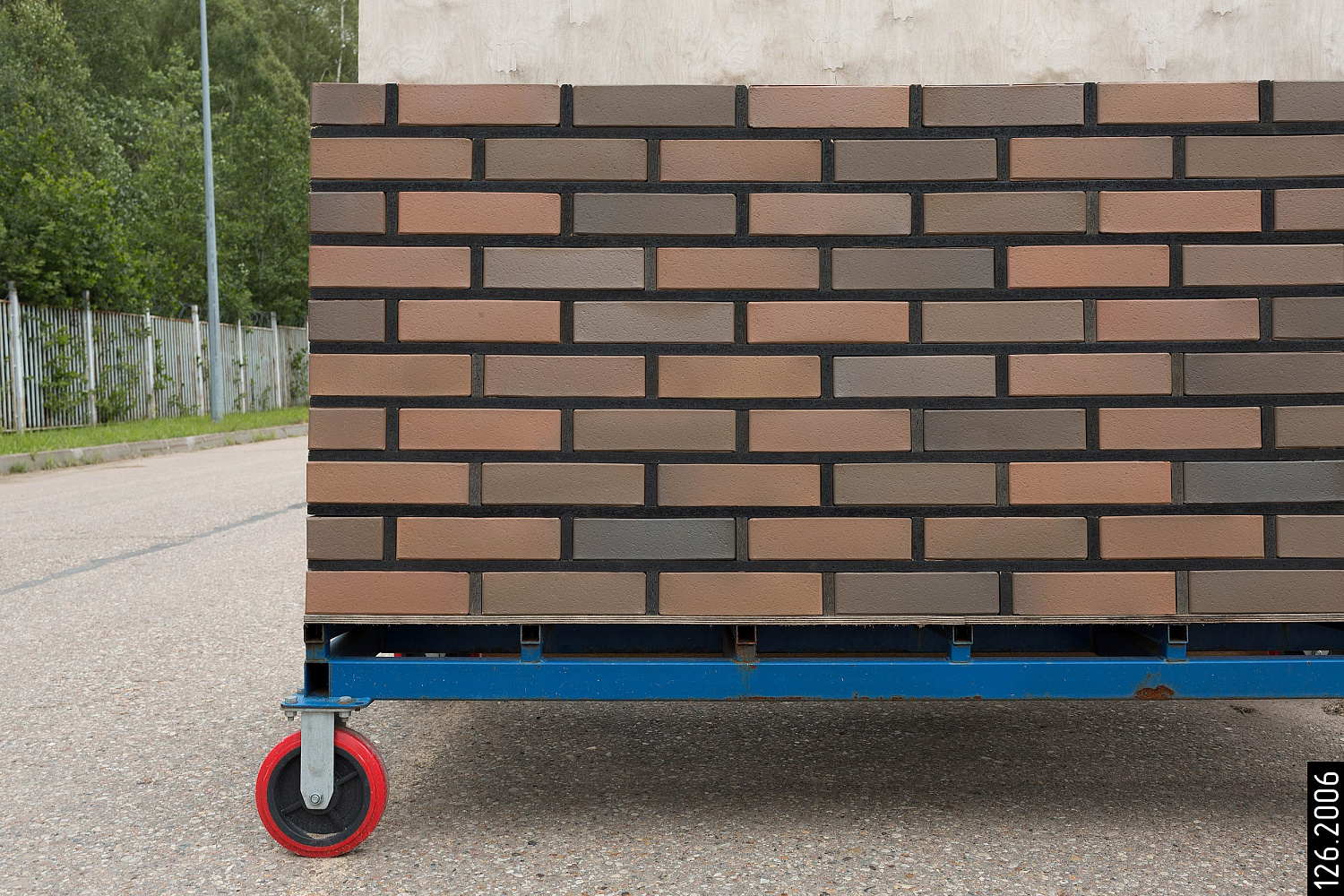 Облицовочный кирпич ВолгаБрик Асфальт Флеш баварская кладка одинарный 1 НФ М200